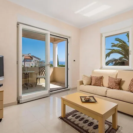 Perla With Balcony Apartment Icici