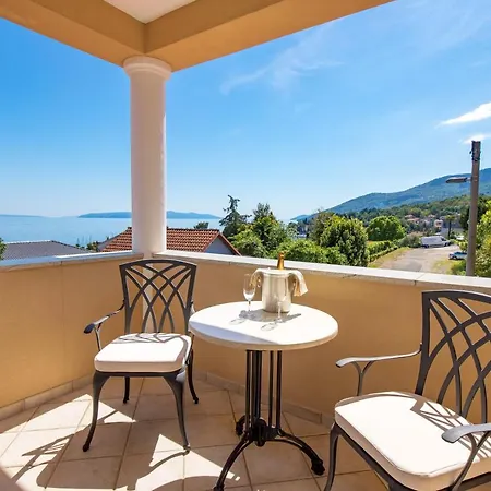 Apartment Perla With Balcony *